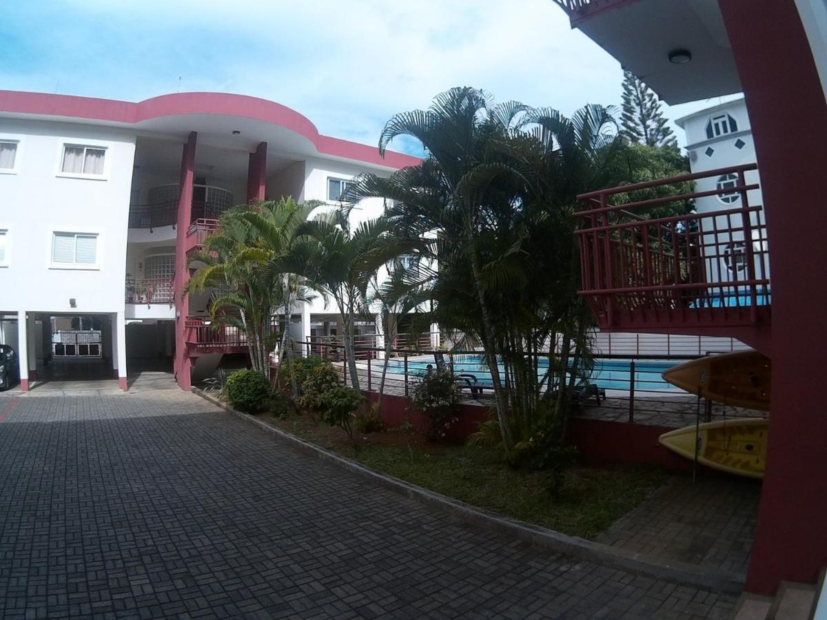 Oceanside Licenced Tourist Residence Flic-en-Flacq Exterior foto